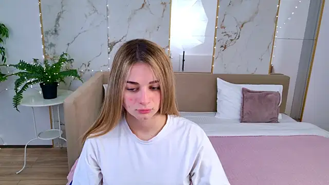 SweetyLicky online show from 10, 5, 2026
