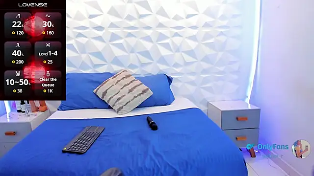 Snapshot of salem_cute chatting on 9, 9, 2025 salem cute online show from 9, 9, 2025