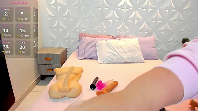 Snapshot of salem_cute chatting on 11, 2, 2026 salem cute online show from 11, 2, 2026