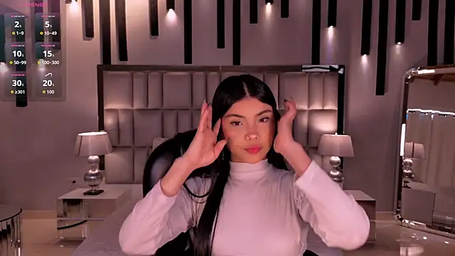 MiaLaurence online show from 28, 6, 2026