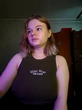 Snapshot of SlipperSherry chatting on 15, 11, 2025 SlipperSherry online show from 15, 11, 2025