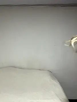 Snapshot of kymberly-reyes11 chatting on 4, 12, 2025 kymberly-reyes11 online show from 4, 12, 2025