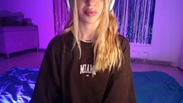 Alina Lee t online show from 31, 10, 2025