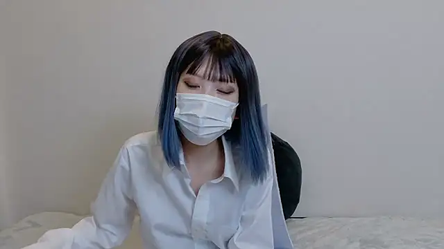 sarina at online show from 2, 5, 2026