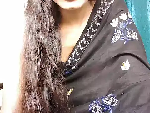 Snapshot of ROSE_GOLDE chatting on 14, 9, 2025 ROSE GOLDE online show from 14, 9, 2025