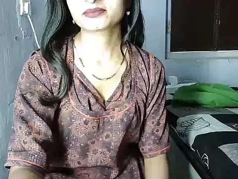 ROSE GOLDE online show from 8, 6, 2026