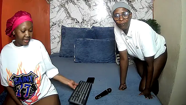 CouplesX96xx online show from 13, 5, 2026