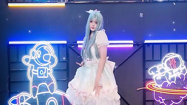 EYgirl222 online show from 27, 9, 2025