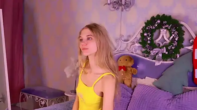 Snapshot of 4example_Chloe chatting on 23, 12, 2025 4example Chloe online show from 23, 12, 2025