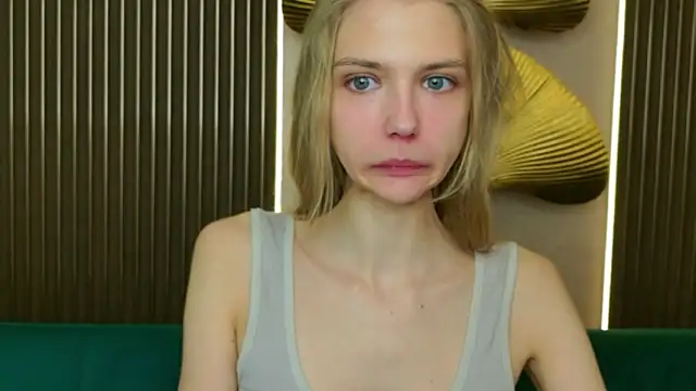 Snapshot of 4example_Chloe chatting on 14, 3, 2026 4example Chloe online show from 14, 3, 2026