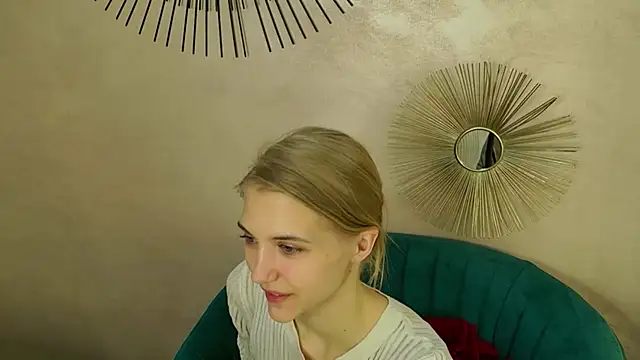 Snapshot of 4example_Chloe chatting on 27, 3, 2026 4example Chloe online show from 27, 3, 2026