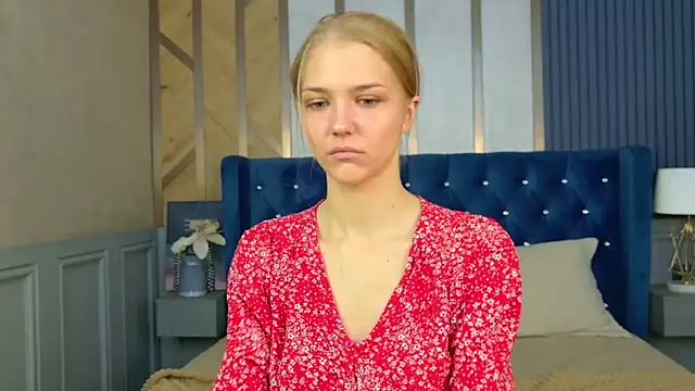 4example Chloe online show from 20, 5, 2026