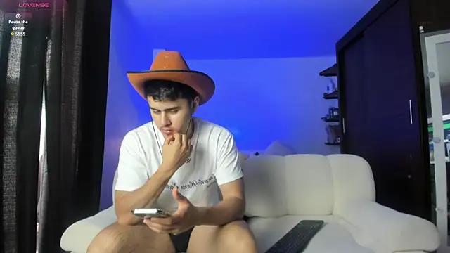 twinguys online show from 17, 10, 2025