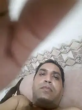 Snapshot of Hot-boy077 chatting on 3, 11, 2025 Hot-boy077 online show from 3, 11, 2025