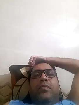 Snapshot of Hot-boy077 chatting on 6, 11, 2025 Hot-boy077 online show from 6, 11, 2025