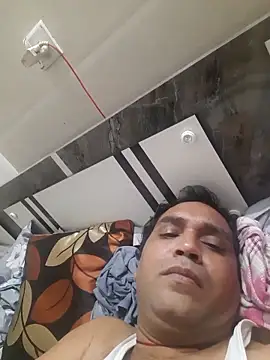 Snapshot of Hot-boy077 chatting on 28, 11, 2025 Hot-boy077 online show from 28, 11, 2025