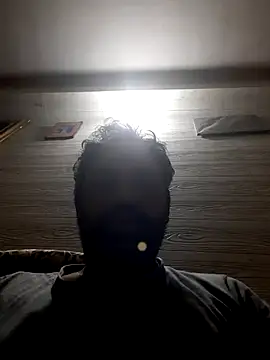 Snapshot of Hot-boy077 chatting on 19, 12, 2025 Hot-boy077 online show from 19, 12, 2025