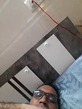 Snapshot of Hot-boy077 chatting on 11, 1, 2026 Hot-boy077 online show from 11, 1, 2026