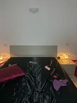 Snapshot of Vane03_siss chatting on 21, 10, 2025 Vane03 siss online show from 21, 10, 2025