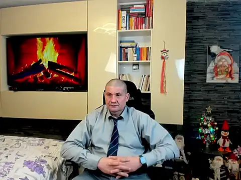 Snapshot of SpartacusDaddy48 chatting on 17, 2, 2026 SpartacusDaddy48 online show from 17, 2, 2026