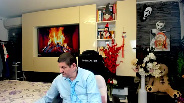 Snapshot of SpartacusDaddy48 chatting on 25, 3, 2026 SpartacusDaddy48 online show from 25, 3, 2026