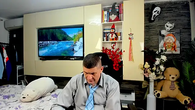 Snapshot of SpartacusDaddy48 chatting on 31, 3, 2026 SpartacusDaddy48 online show from 31, 3, 2026