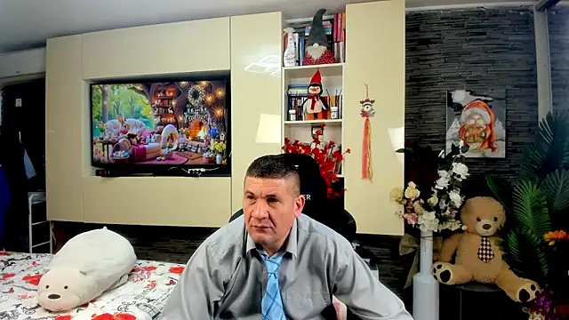 Snapshot of SpartacusDaddy48 chatting on 2, 4, 2026 SpartacusDaddy48 online show from 2, 4, 2026