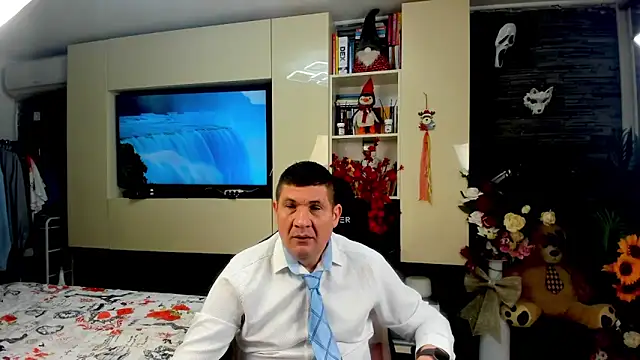 Snapshot of SpartacusDaddy48 chatting on 11, 4, 2026 SpartacusDaddy48 online show from 11, 4, 2026