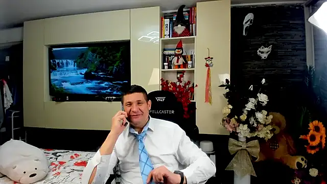 Snapshot of SpartacusDaddy48 chatting on 14, 4, 2026 SpartacusDaddy48 online show from 14, 4, 2026