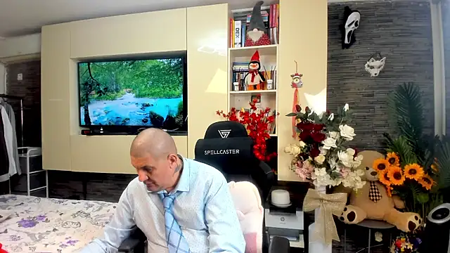 SpartacusDaddy48 online show from 29, 4, 2026