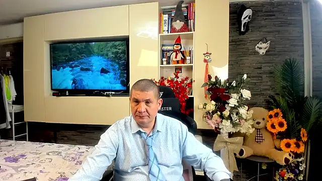 SpartacusDaddy48 online show from 8, 5, 2026