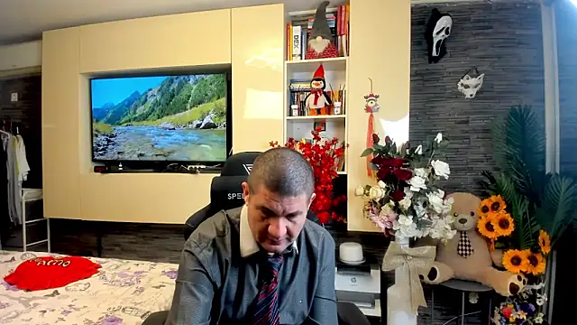 SpartacusDaddy48 online show from 9, 5, 2026