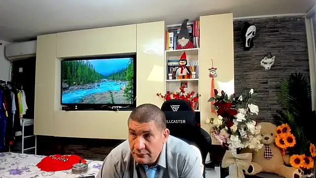 SpartacusDaddy48 online show from 10, 5, 2026