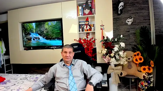 SpartacusDaddy48 online show from 11, 5, 2026