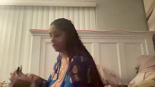 Snapshot of sweetnjuicyyy chatting on 11, 9, 2025 sweetnjuicyyy online show from 11, 9, 2025
