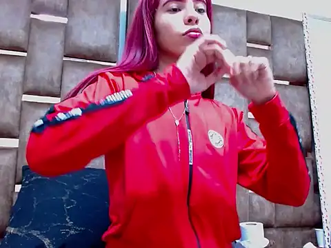 Alexahotz online show from 8, 10, 2025