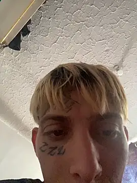 Snapshot of KinkyLatinCock chatting on 7, 11, 2025 KinkyLatinCock online show from 7, 11, 2025