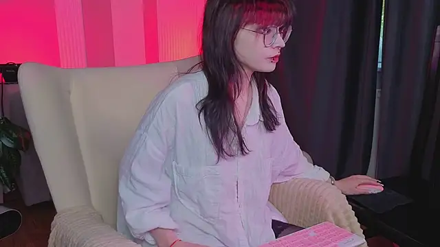 Misa Perfect online show from 28, 9, 2025