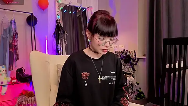 Misa Perfect online show from 10, 11, 2025