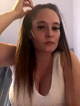 Snapshot of LollyLove_ chatting on 16, 12, 2025 LollyLove online show from 16, 12, 2025