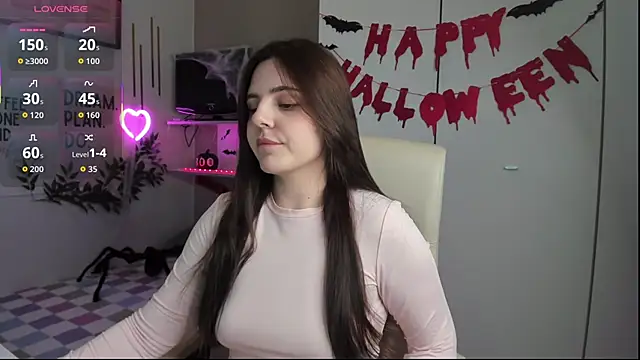 Snapshot of LiaWoow chatting on 31, 10, 2025 LiaWoow online show from 31, 10, 2025