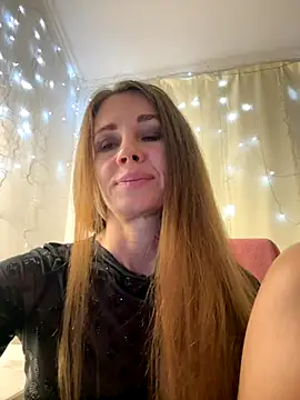 LucieMack online show from 15, 10, 2025