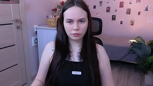 Alice Moondark online show from 18, 3, 2026