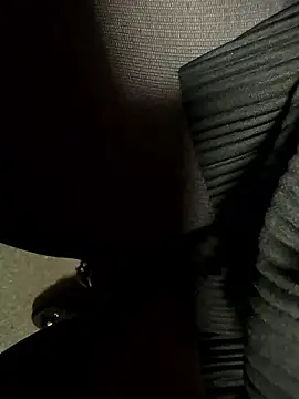 HiddenHoneyLDN online show from 19, 1, 2026