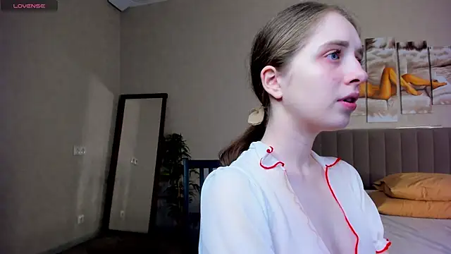 Camilla Kelly online show from 23, 3, 2026