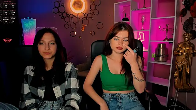 lau ra queen online show from 17, 12, 2025