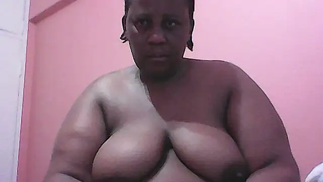 Snapshot of HUGEASSXXXXX chatting on 9, 10, 2025 HUGEASSXXXXX online show from 9, 10, 2025