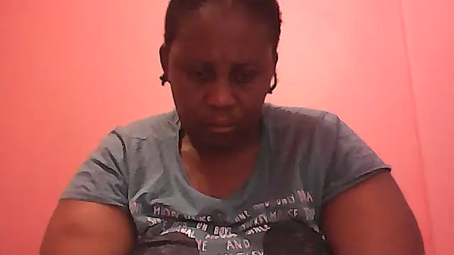 Snapshot of HUGEASSXXXXX chatting on 10, 10, 2025 HUGEASSXXXXX online show from 10, 10, 2025