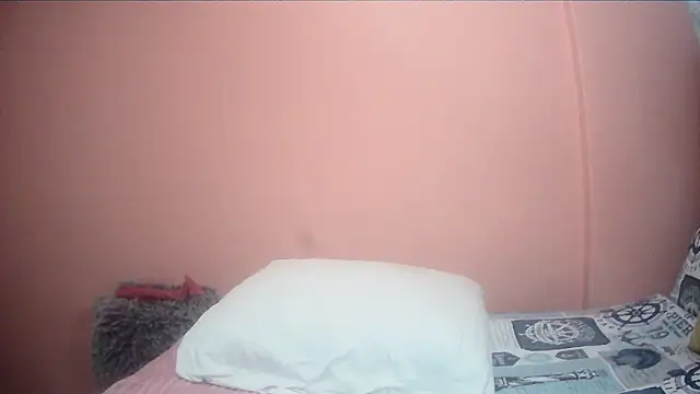 HUGEASSXXXXX online show from 23, 12, 2025