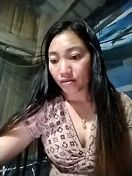 Snapshot of PhienPhien chatting on 10, 10, 2025 PhienPhien online show from 10, 10, 2025